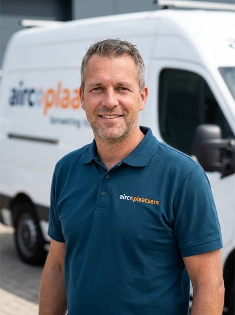 Jeroen Dekkers, Servicemonteur bij Aircoplaatsers